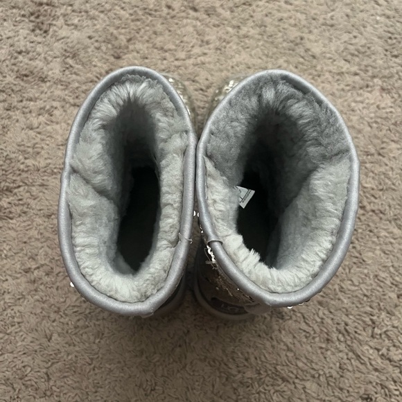 Shimmer Sequin Ugg Boots - Picture 5 of 8